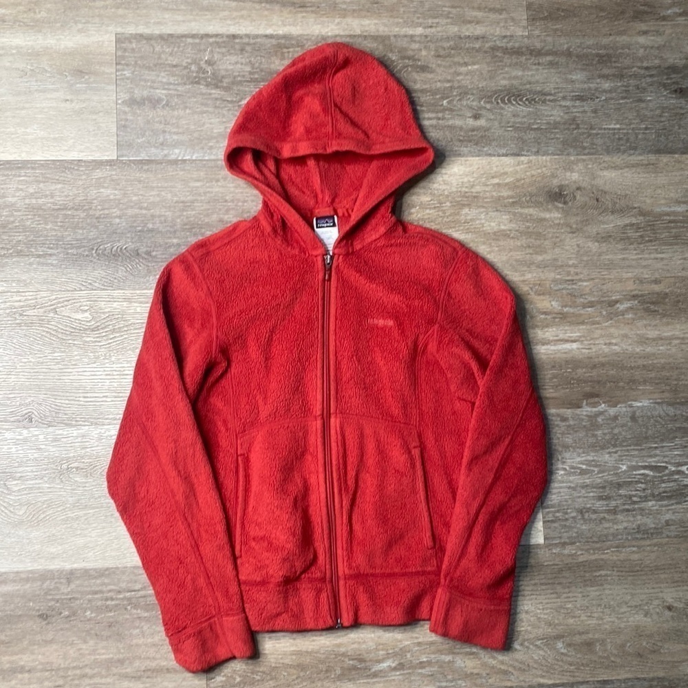 Patagonia women’s small red zip up jacket